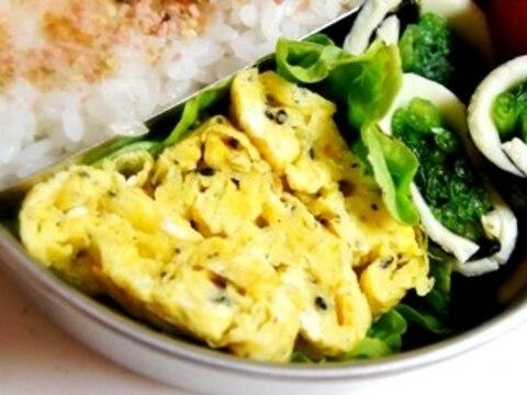 弁当救世主伝説280、ゴマとおじゃこの卵焼き